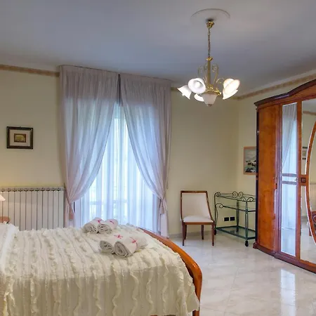 House-charme Degli Dei Holidays In Amalfi Coast Apartment *